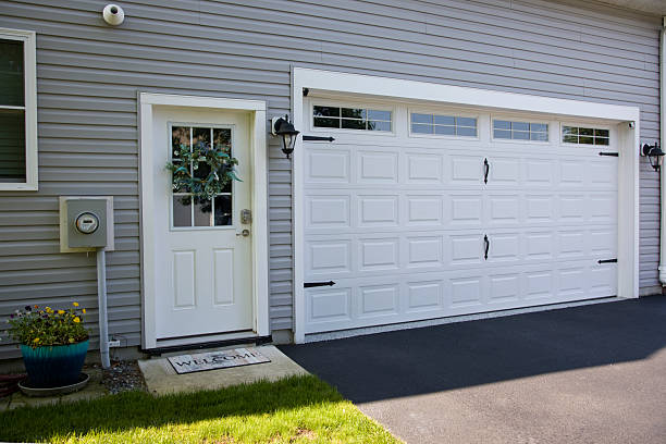 24/7 Emergency Garage Door Panel Replacement experts in Fort Scott, KS